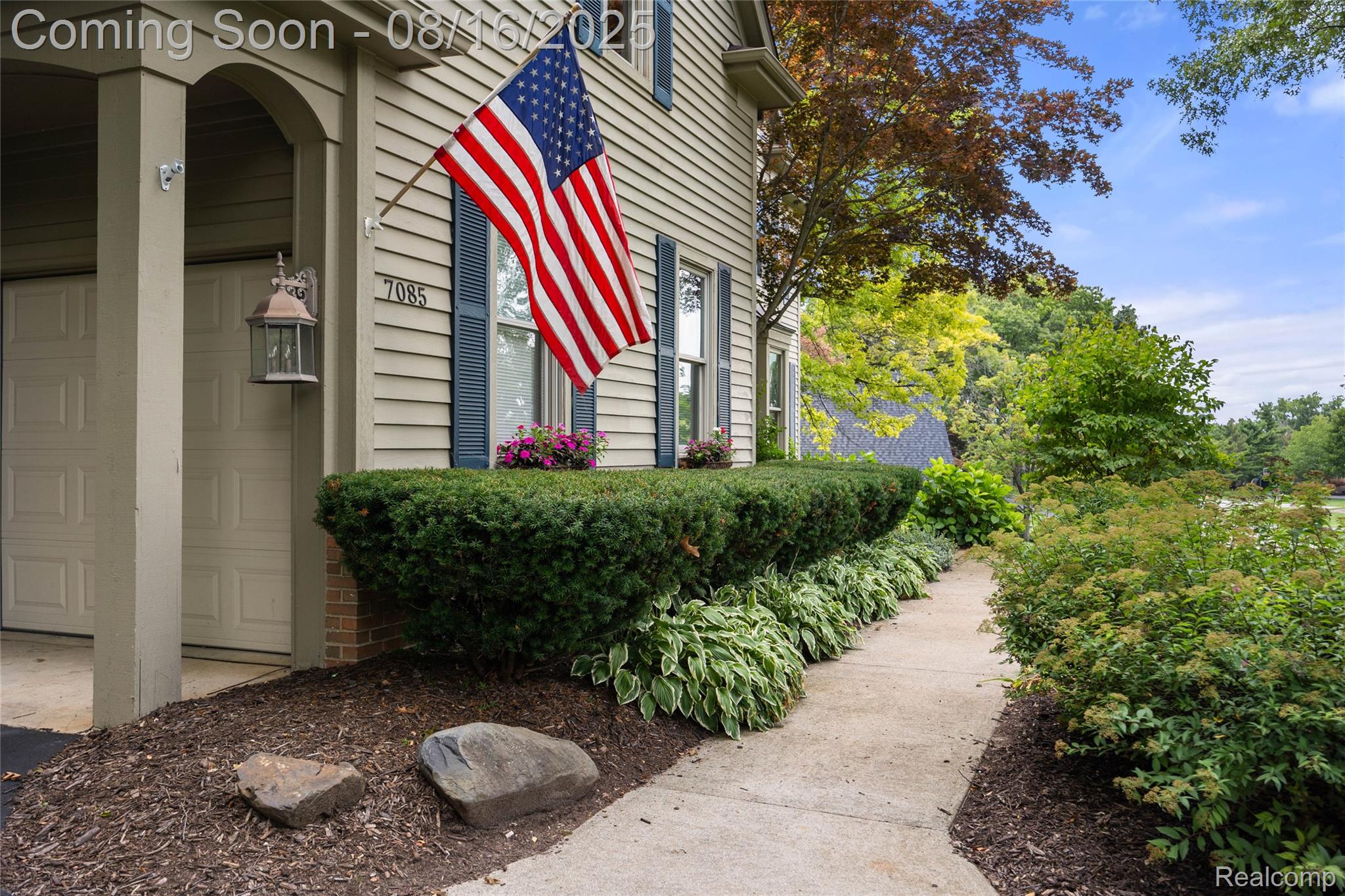 7085 Hickory Hollow Circle
