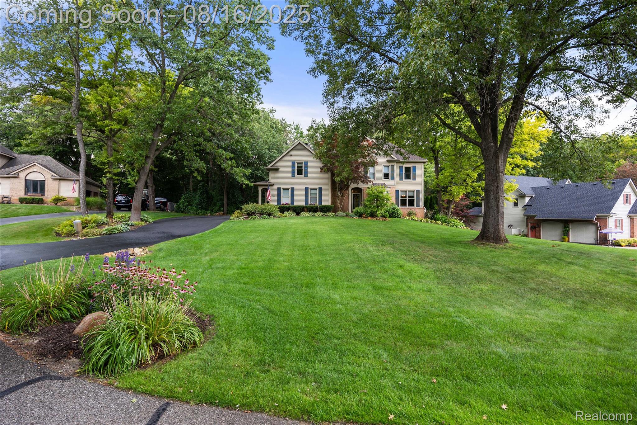 7085 Hickory Hollow Circle