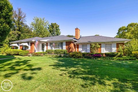 Photo of 720 Fairford Road, Grosse Pointe Woods City, MI 48236 (MLS # 58050190840)