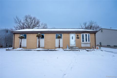 39258 Avondale Street Westland City MI 48186