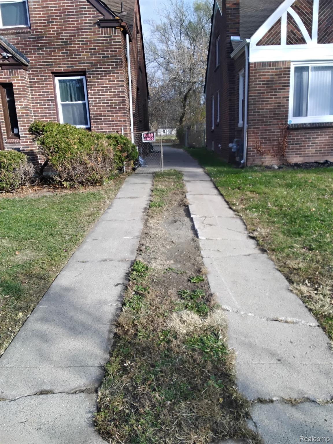 9444 Beaconsfield Street