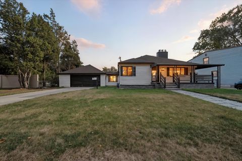 2010 Kalama Avenue Royal Oak City MI 48067