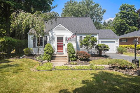 631 N Linden Street Marshall City MI 49068