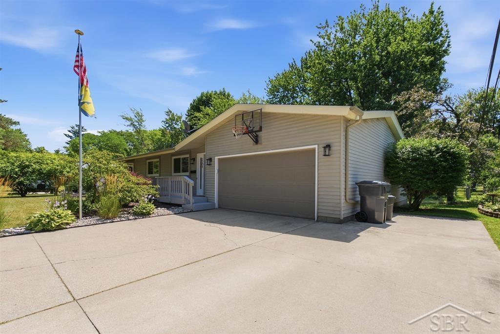 2208 Brookfield Drive