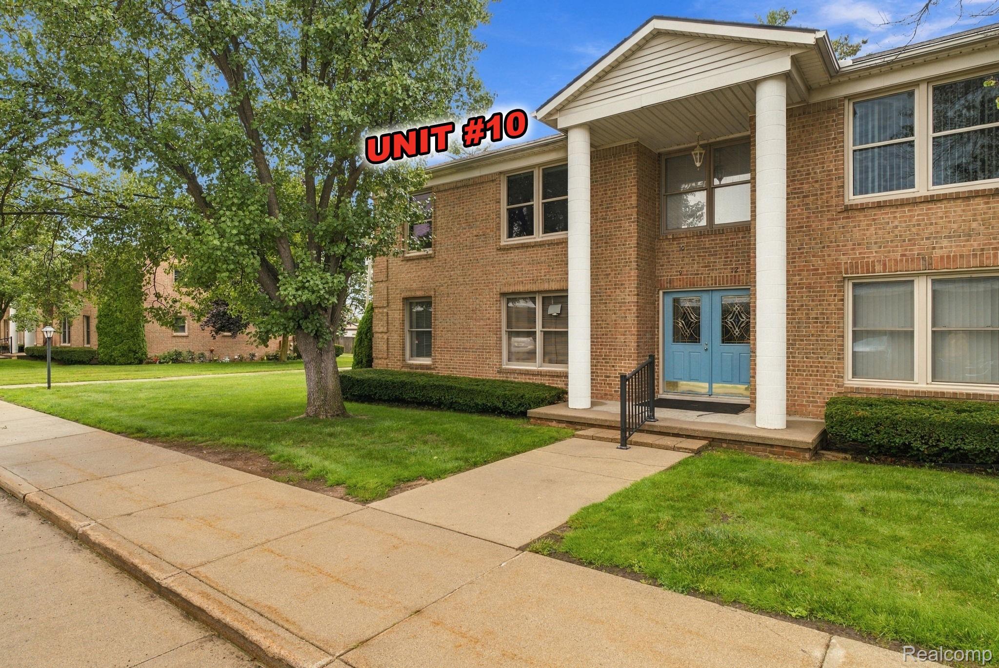275 Maywood Street 10