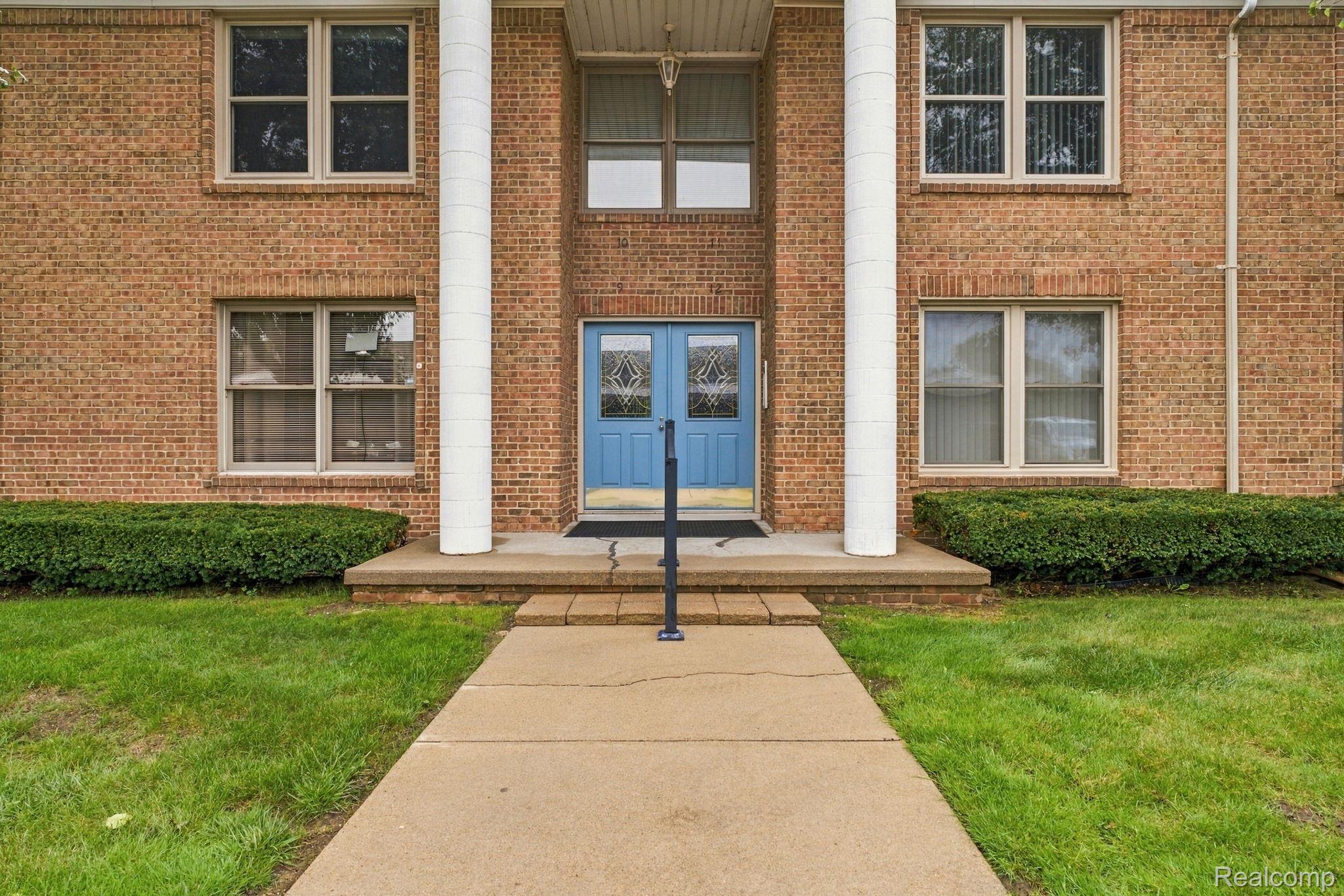 275 Maywood Street 10