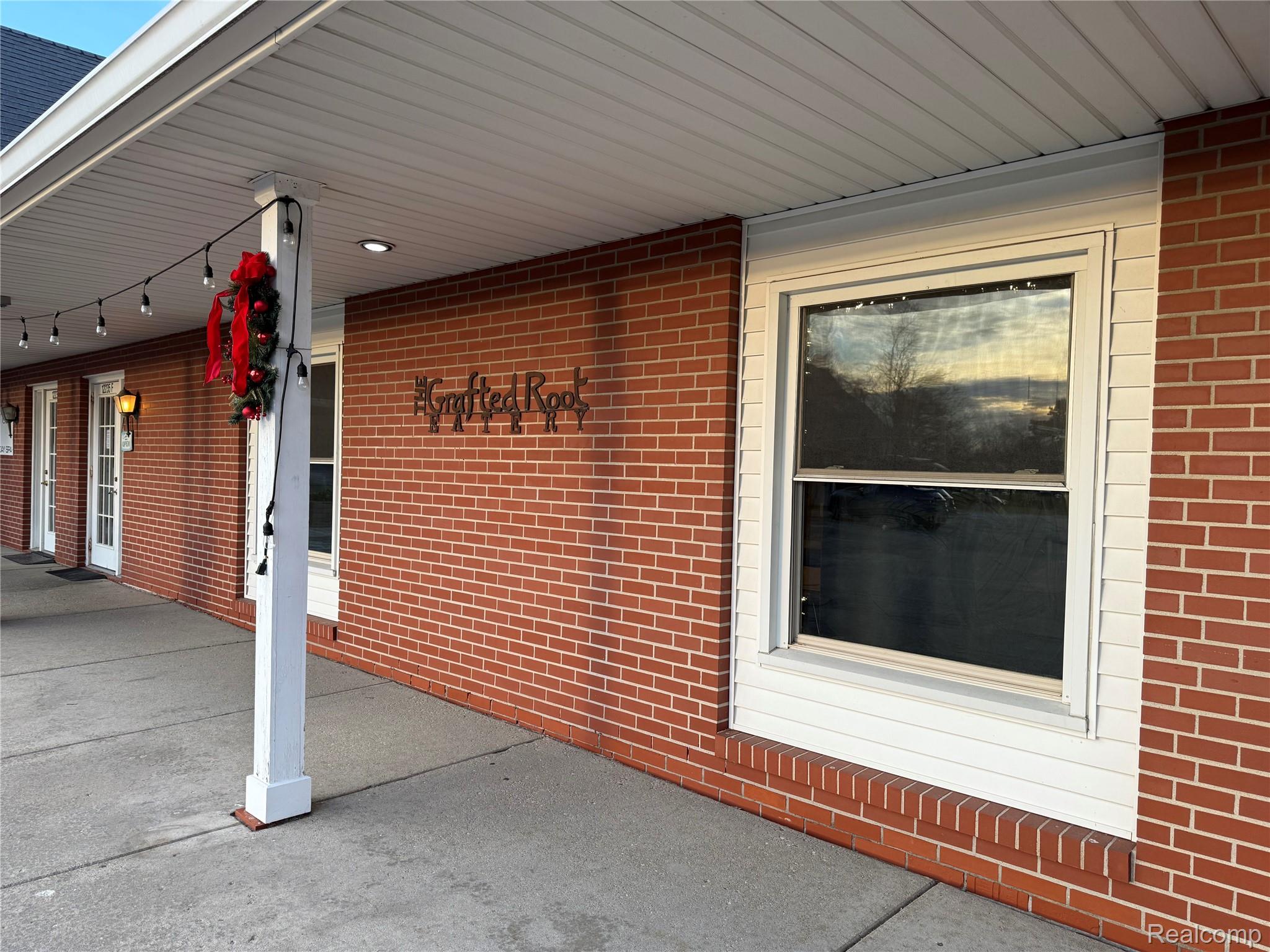 12235 S Saginaw Street