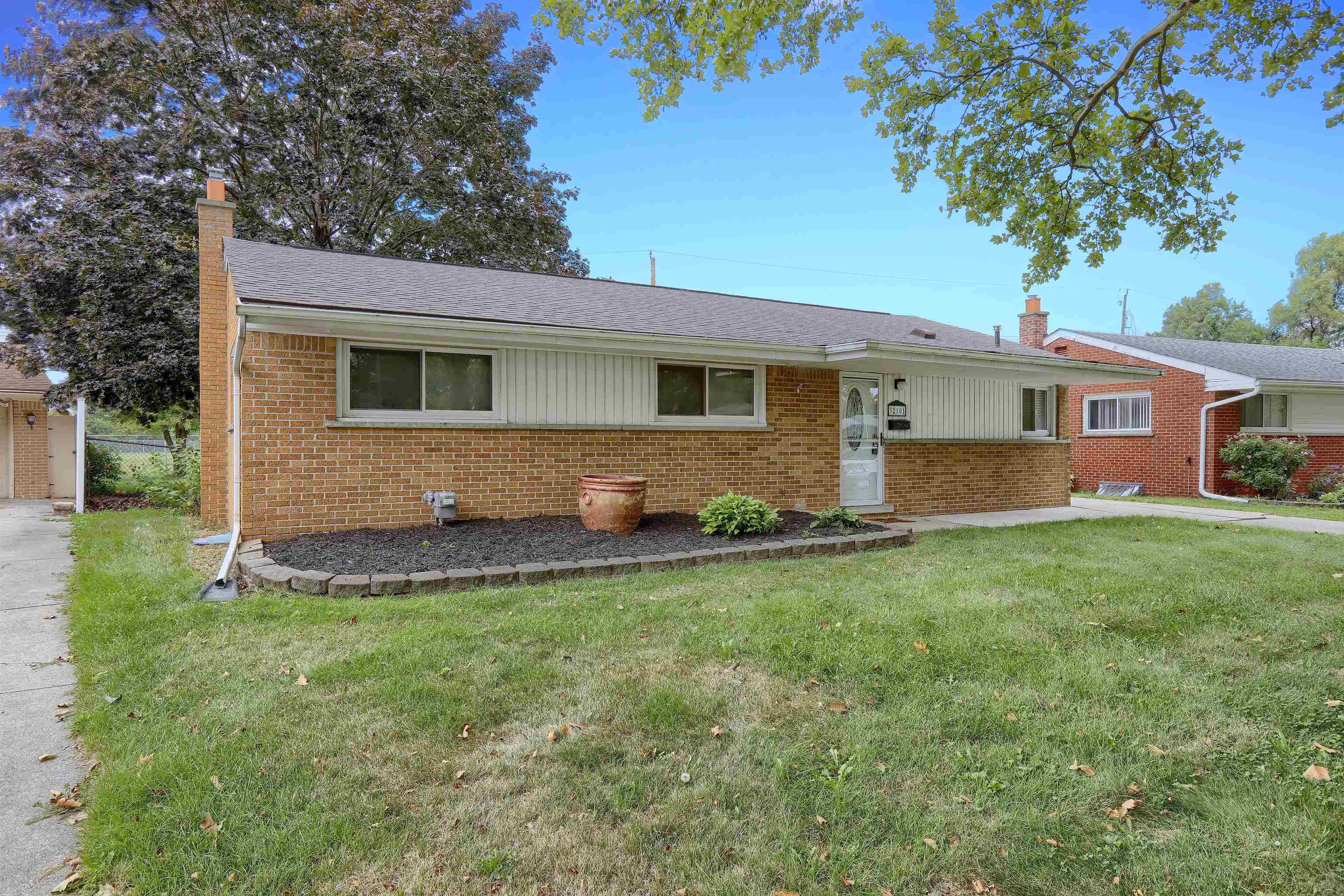 32101 Saint Annes Drive