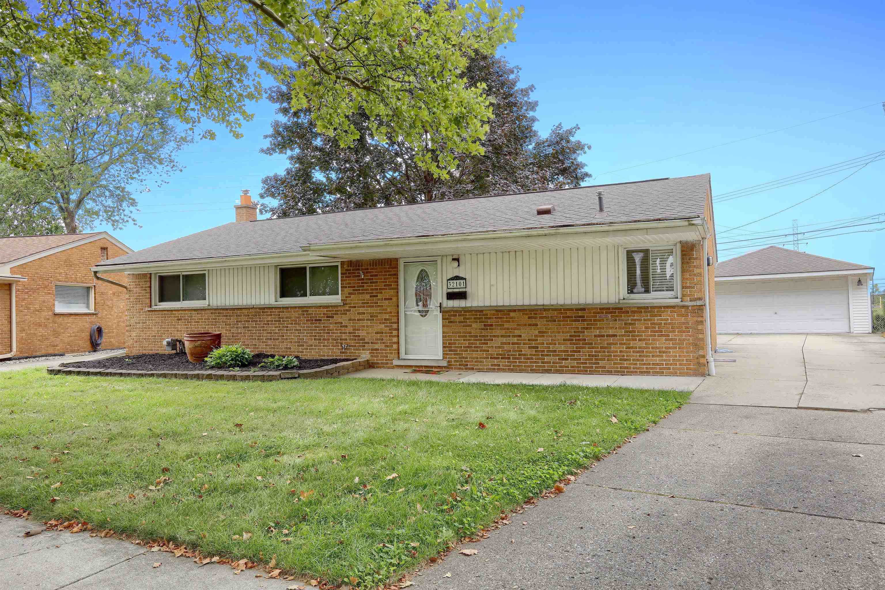 32101 Saint Annes Drive