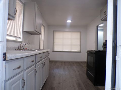 Tiny photo for 19467 Greydale Avenue, Detroit City, MI 48219 (MLS # 20261020214)