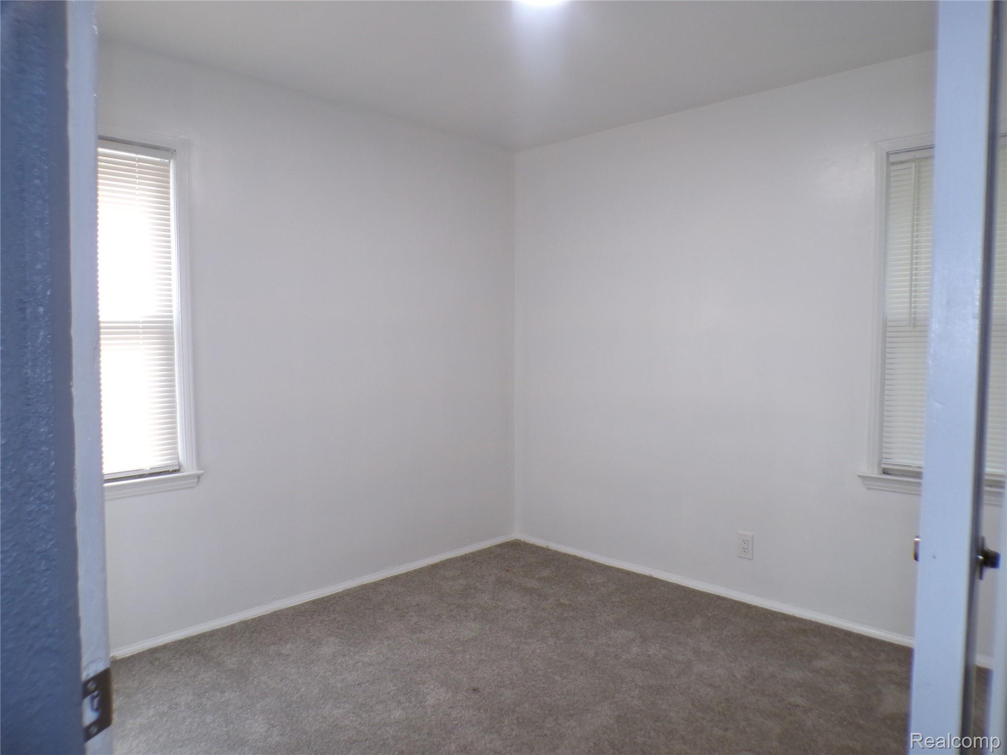 19467 Greydale Avenue