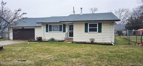 9162 Kettering Avenue White Lake Charter Township MI 48386