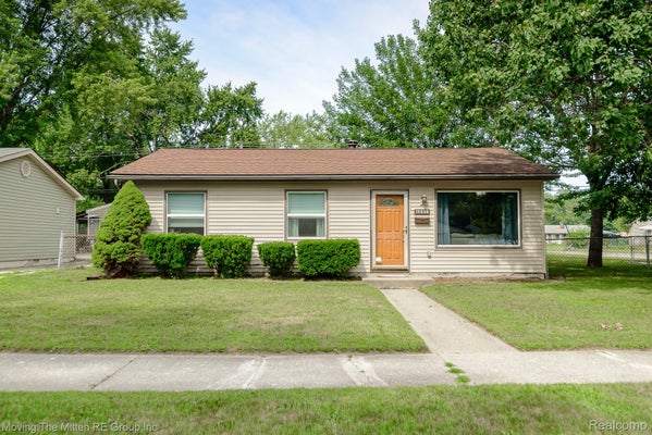 15538 WOODMONT ST, ROMULUS, MI 48174 - Image cd162682021a7c3fff8a96bbeed76bcd/2901853126