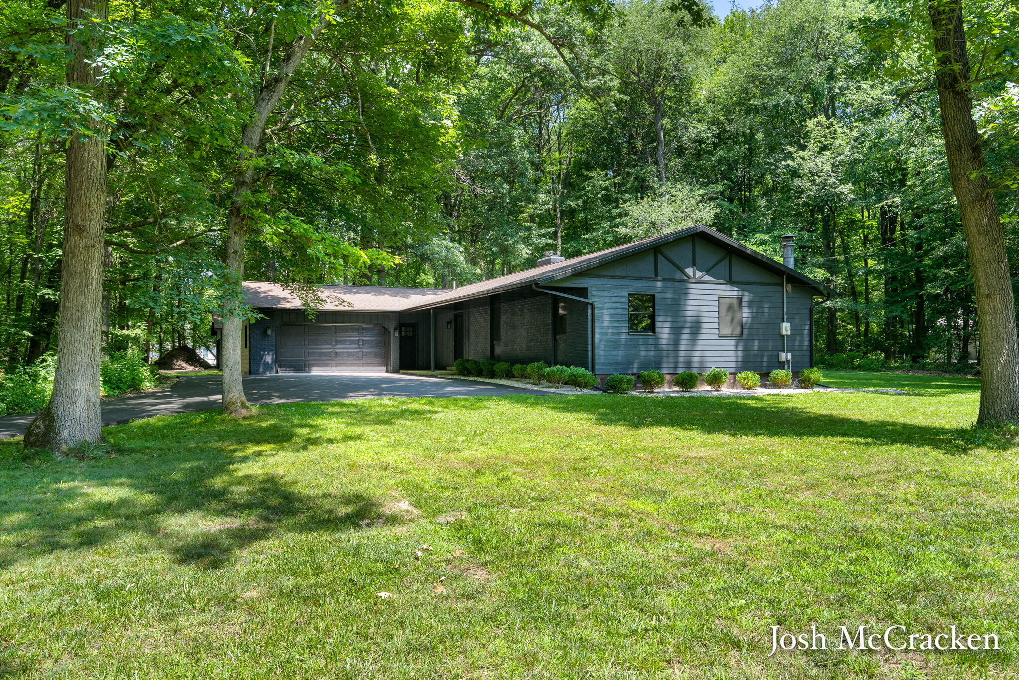 8770 Jewell NE