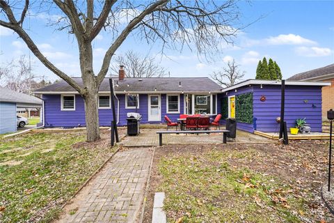 633 N Adelaide Street Fenton City MI 48430