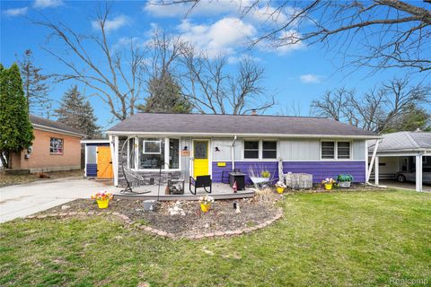 633 N Adelaide Street Fenton City MI 48430