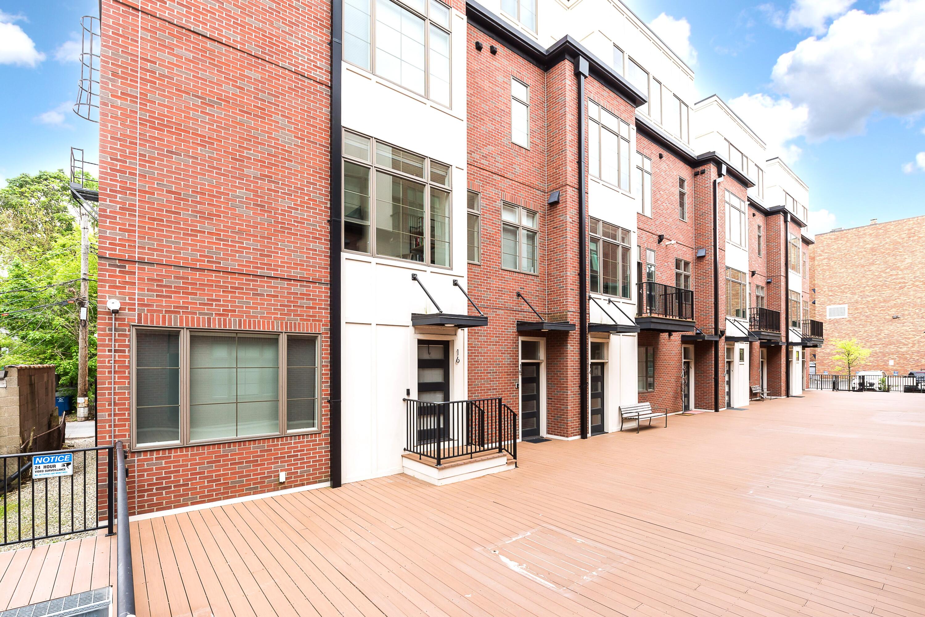 414 N Main Street 16