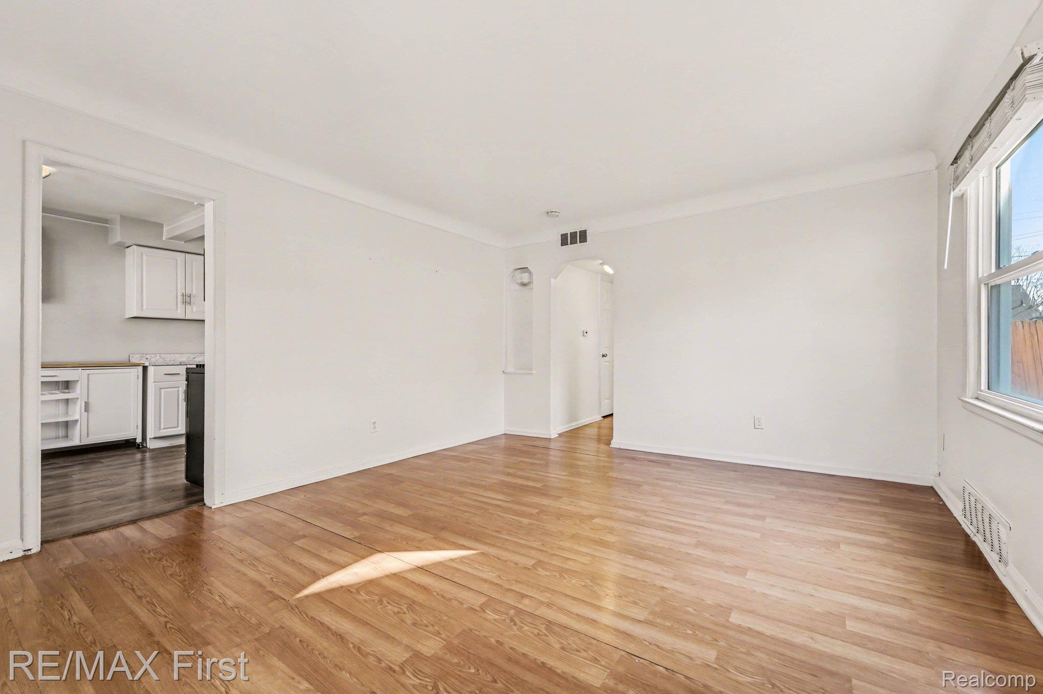 24310 Kipling Street