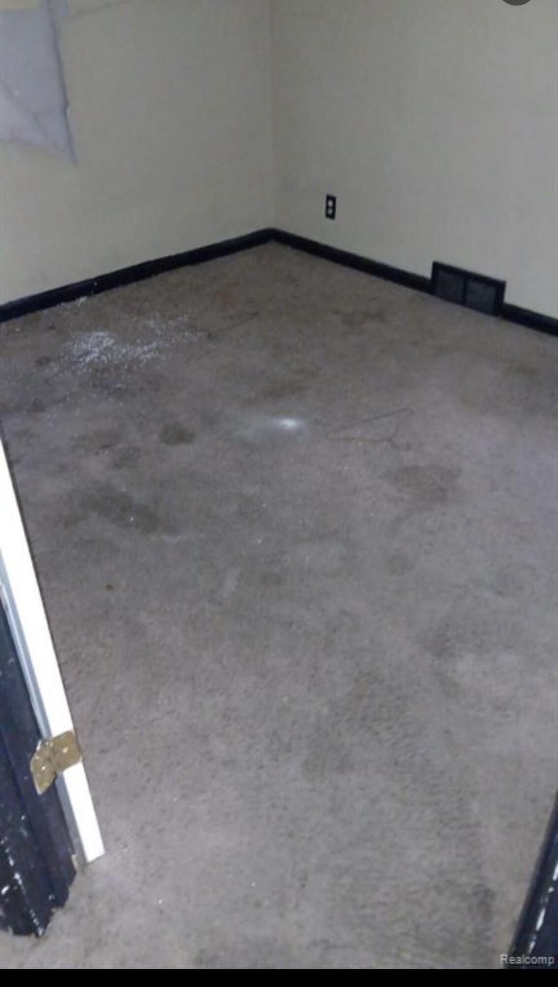 9437 Beaconsfield Street