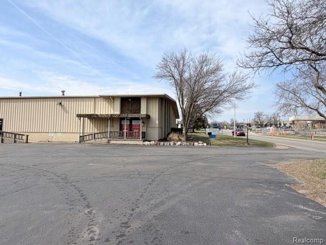 200 E 2nd Street
