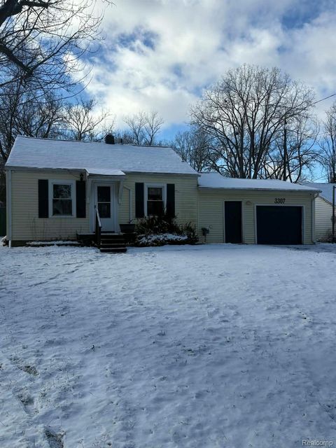 3307 S Kearsley Boulevard Genesee Charter Township MI 48506