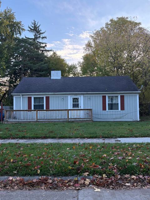 1912 Avon Street Saginaw City MI 48602