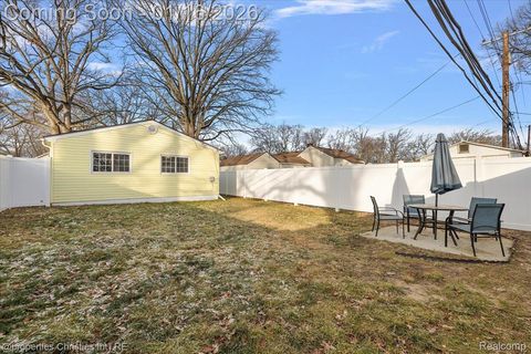 Tiny photo for 336 Kensington Avenue, Ferndale City, MI 48220 (MLS # 20261003122)