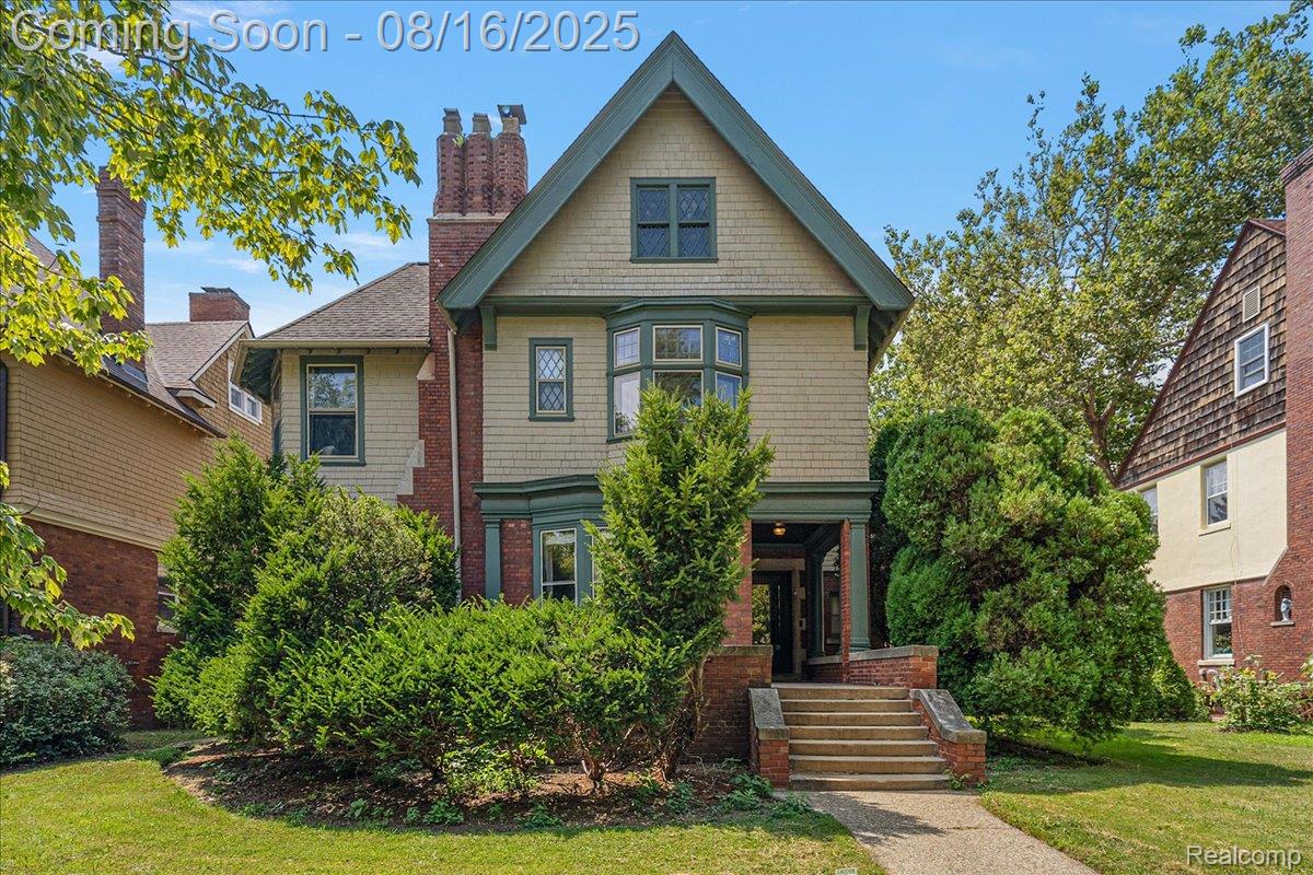 1059 Seminole Street