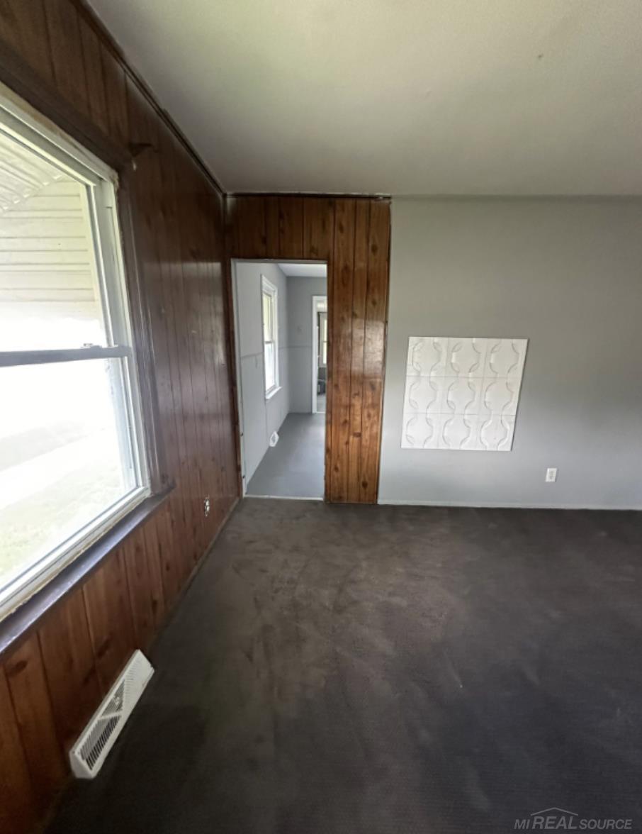 17705 Longfellow St Street