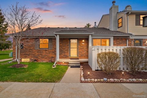 1921 Vine Way Drive 35 Canton Charter Township MI 48188