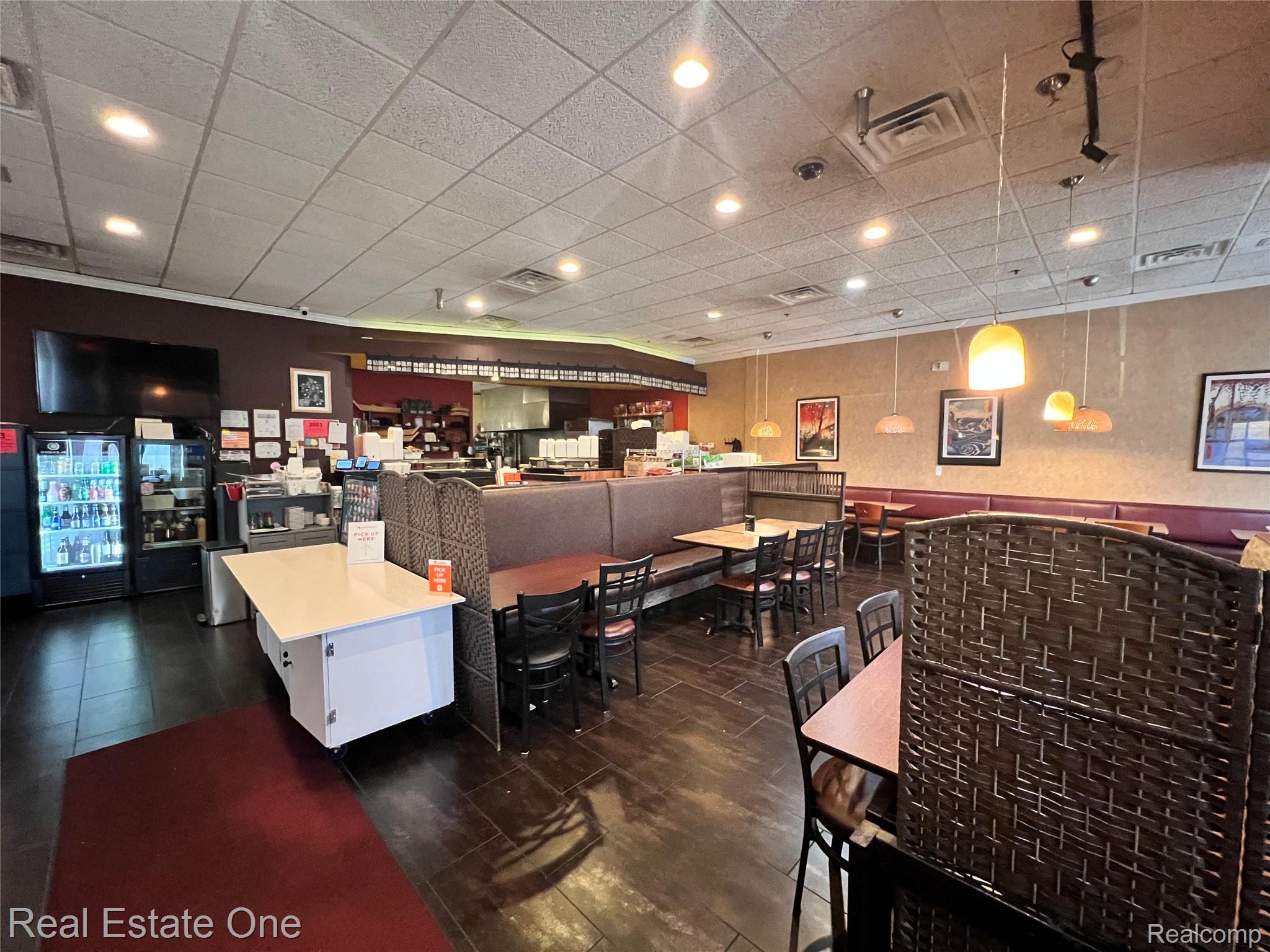 33214 W 14 Mile Road