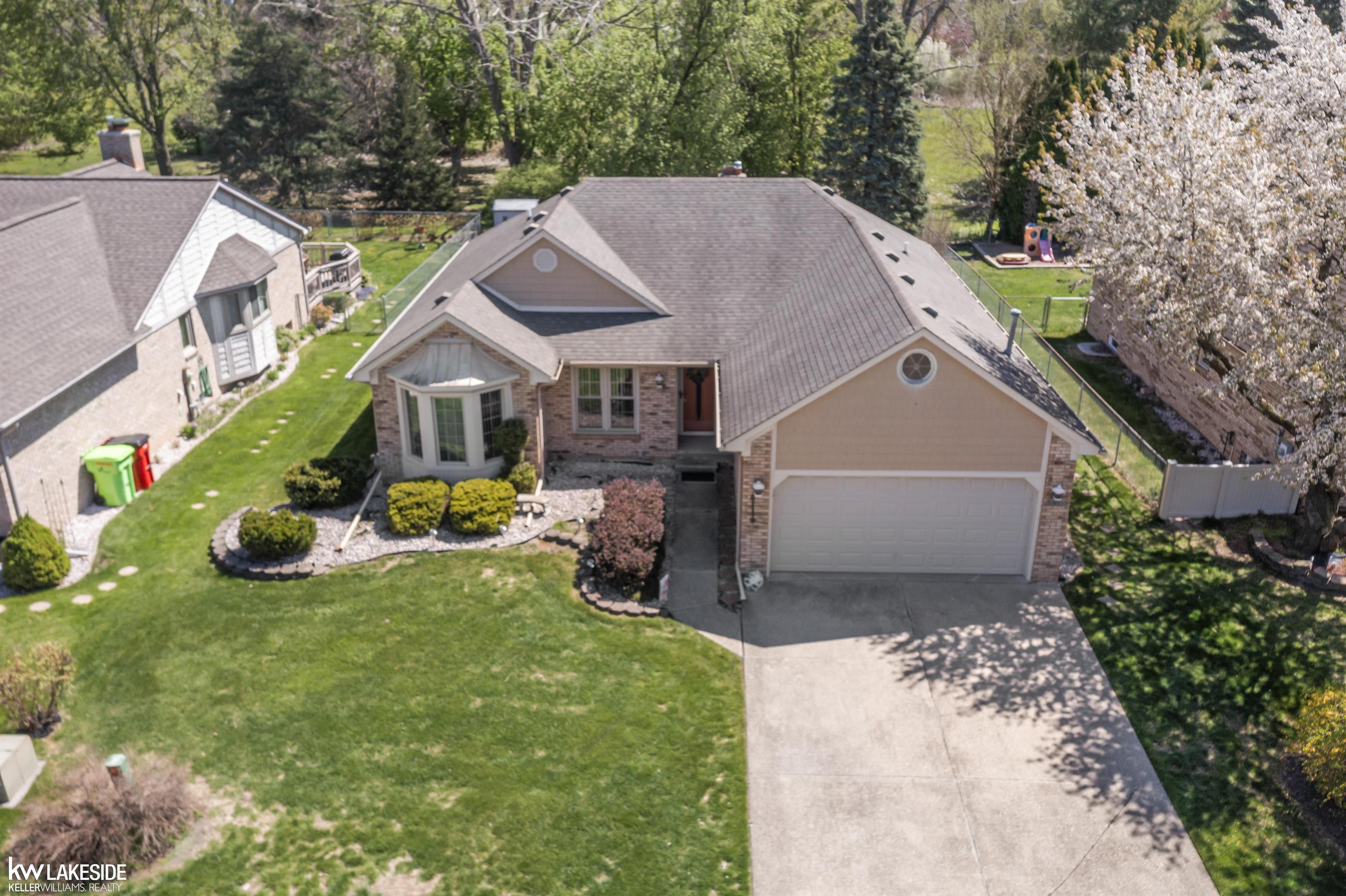 46718 Fox Run Drive
