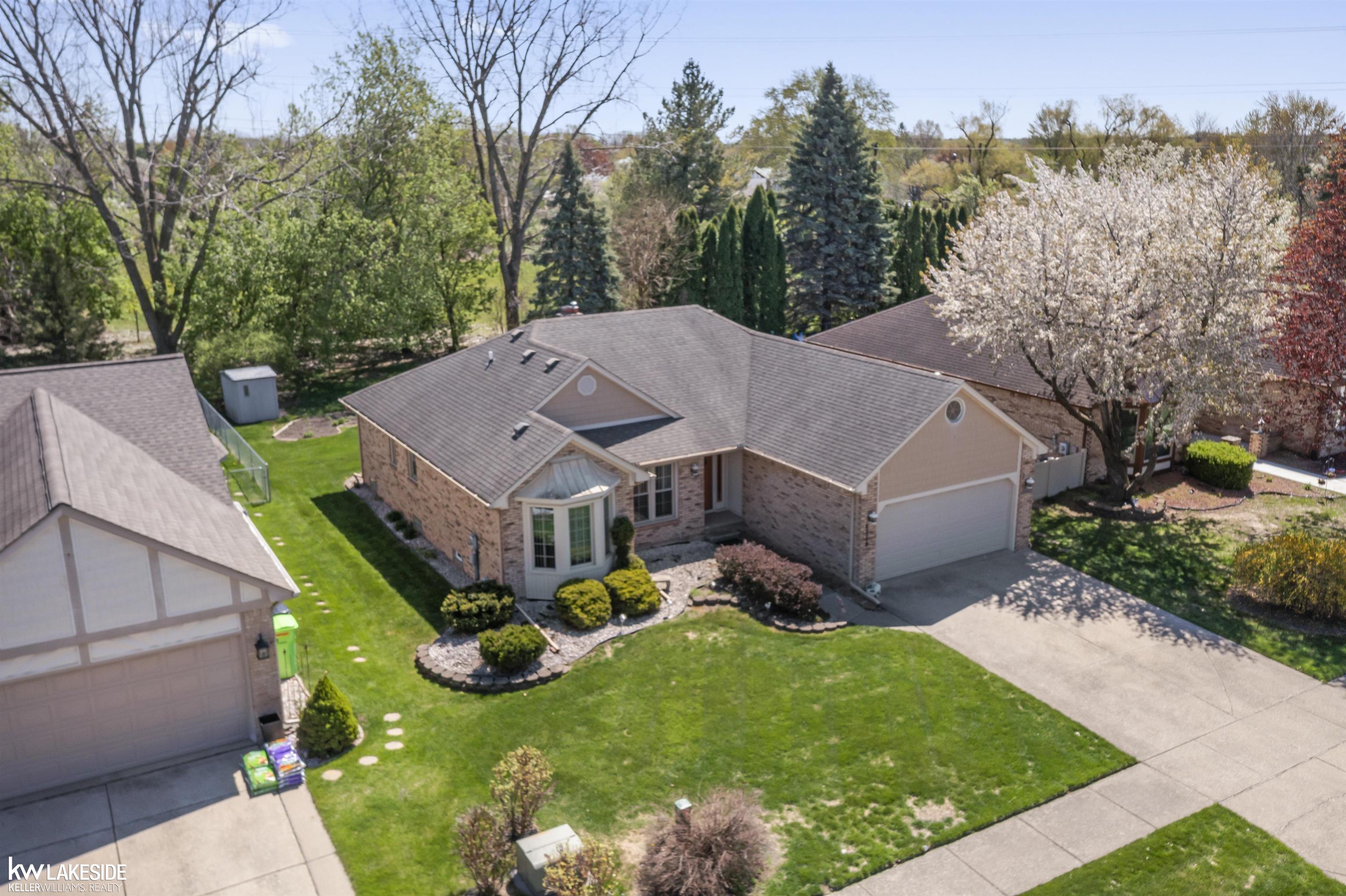 46718 Fox Run Drive