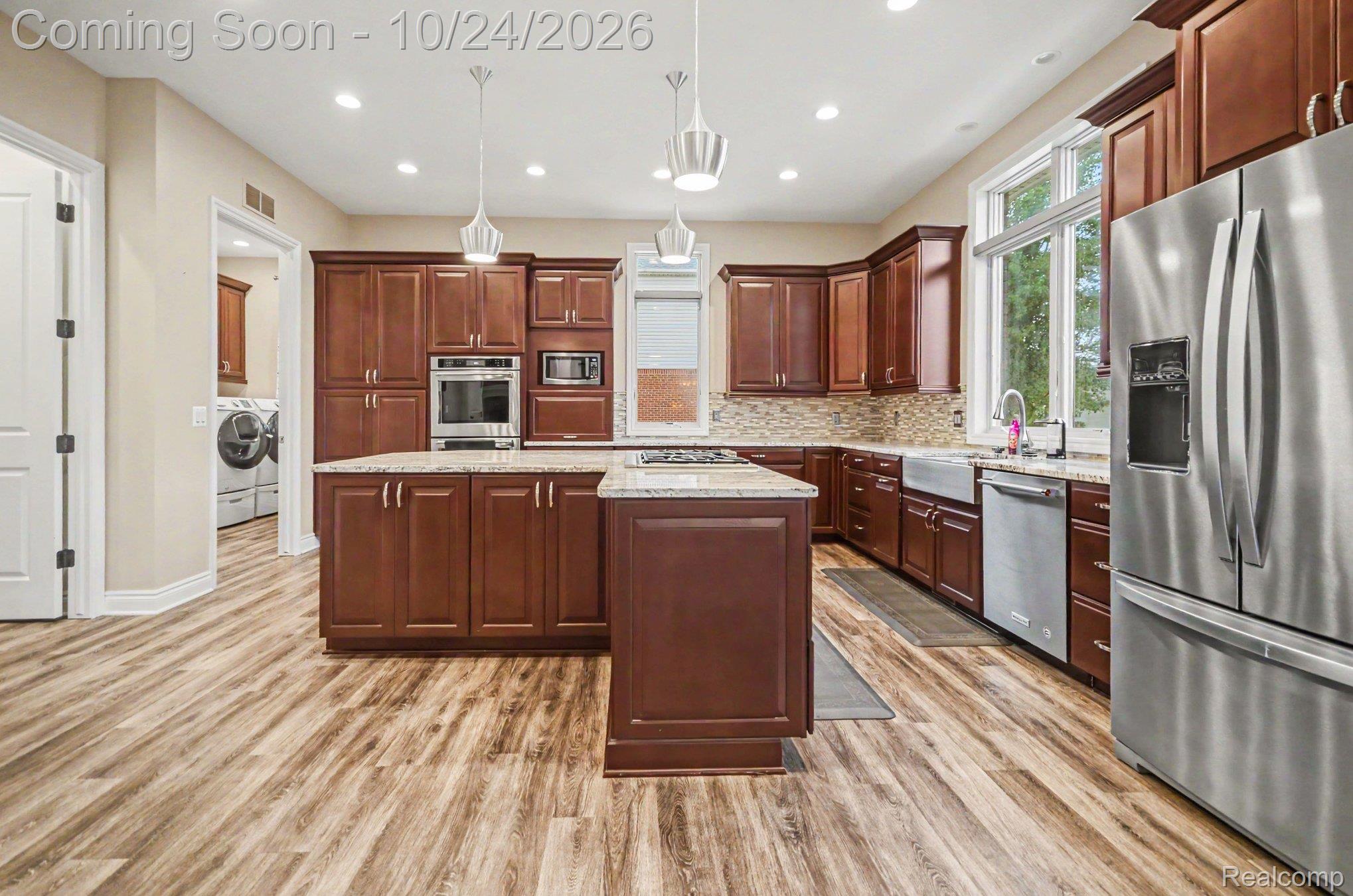 4492 Kelly Drive