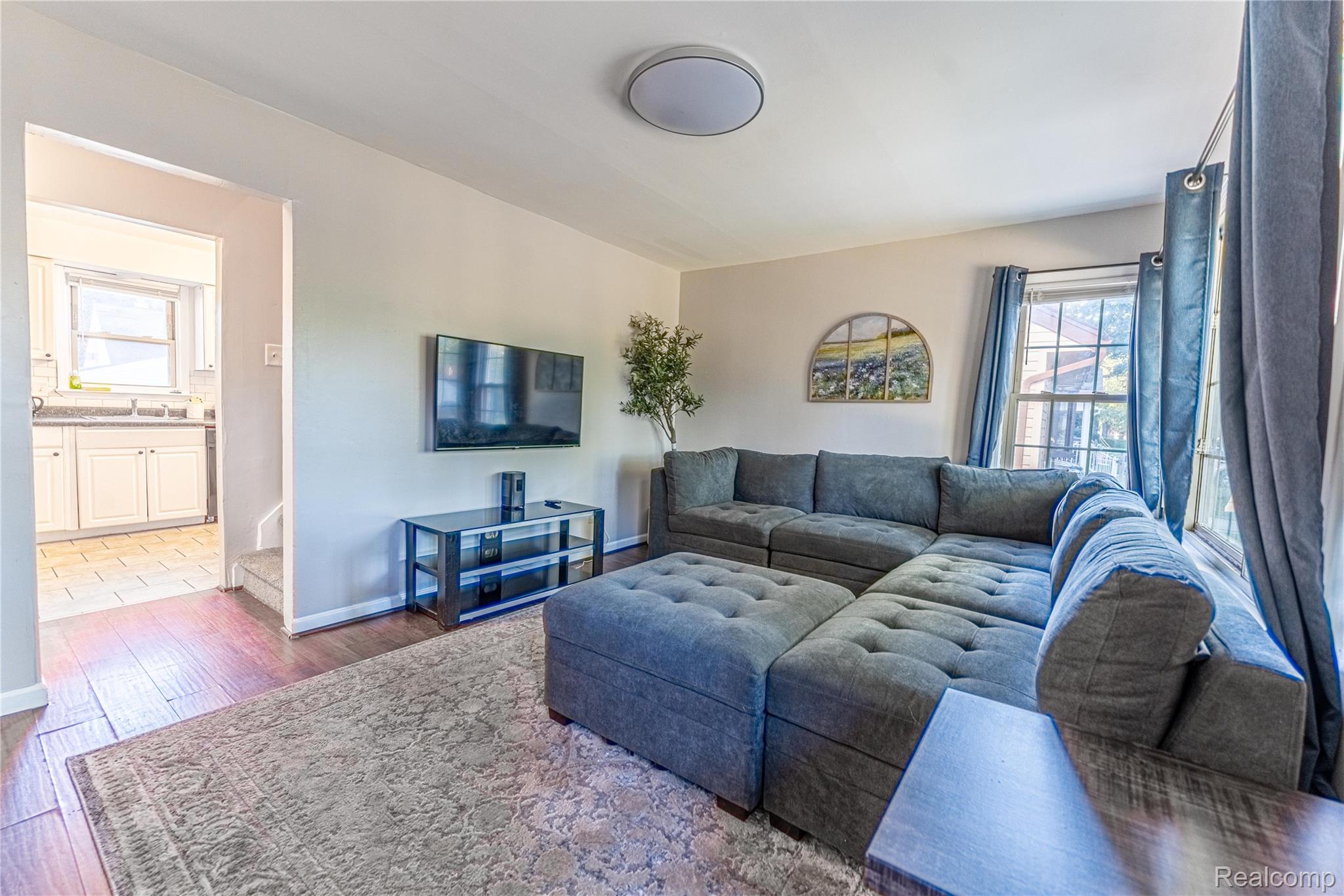 1565 Richmond Avenue