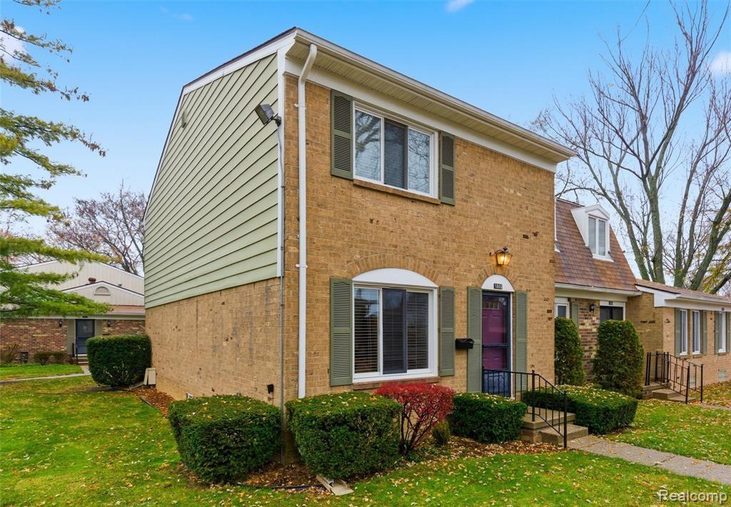 1806 N Torquay Avenue N