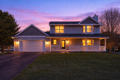 160 Rosewood Trail Emmett Charter Township MI 49014