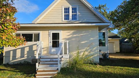 103 E Maple Street Three Oaks Village MI 49128