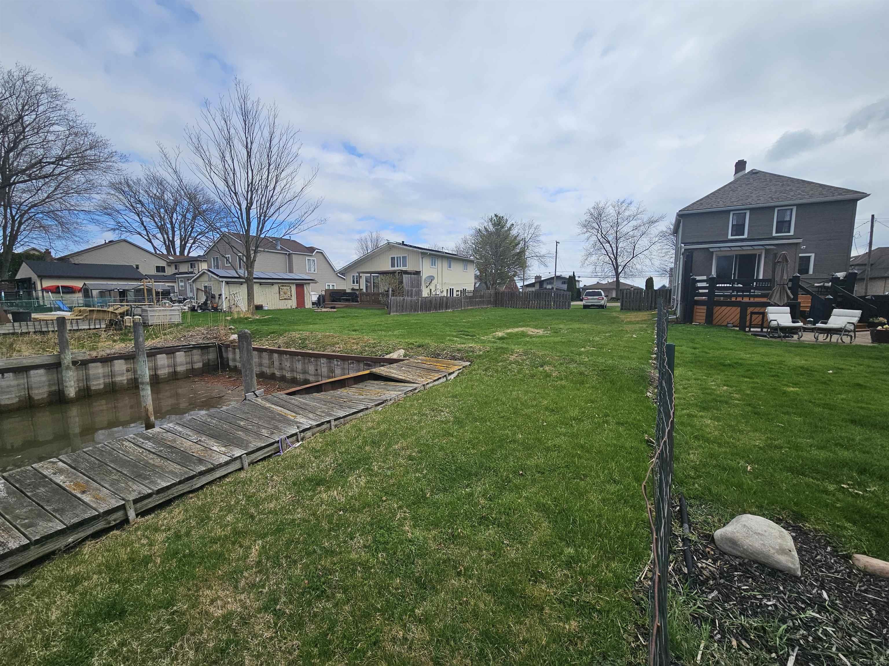 38823 Lakeshore Drive