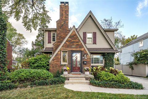 2303 Linwood Avenue Royal Oak City MI 48073