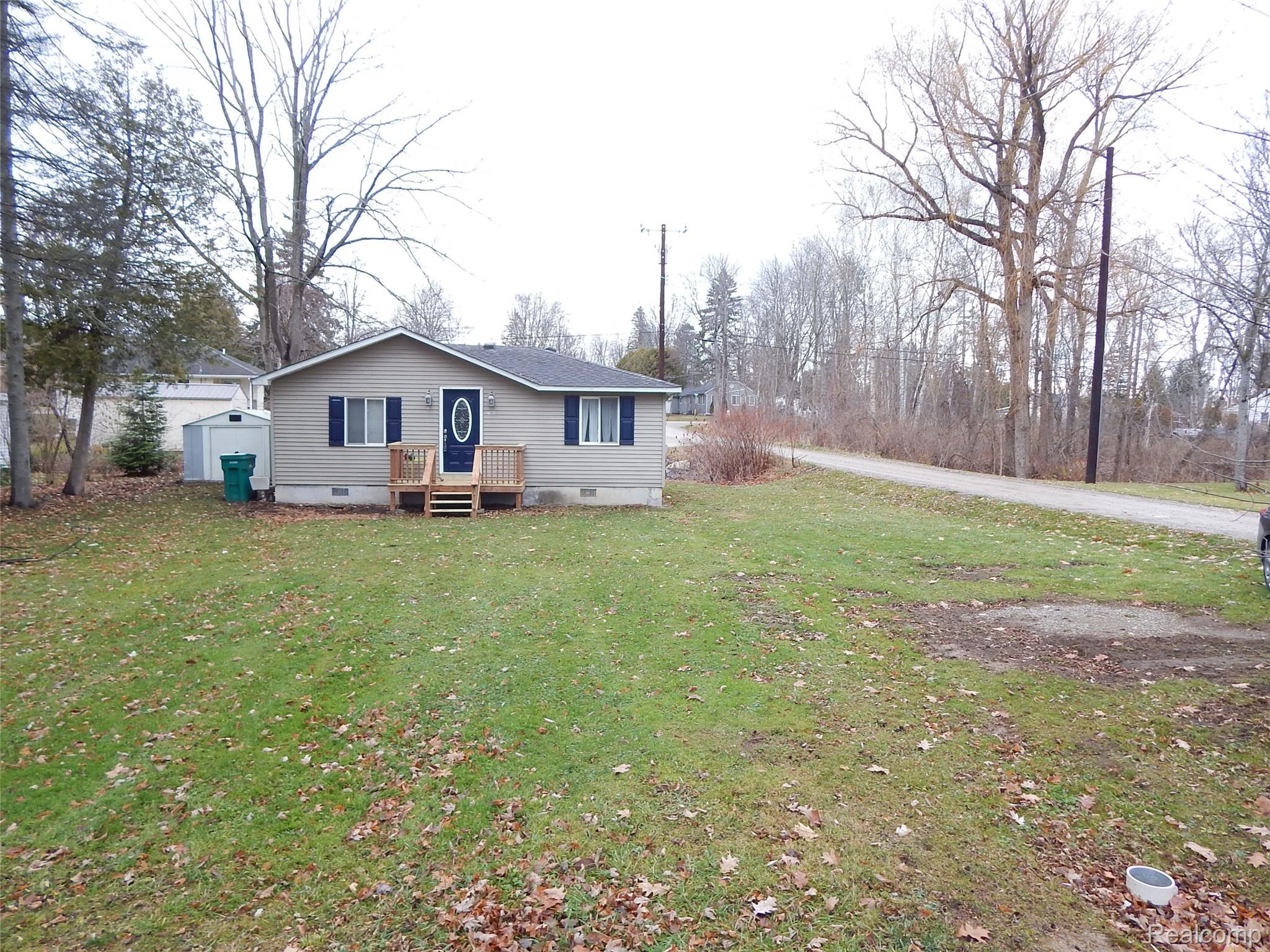 7385 Southwood Rd Road