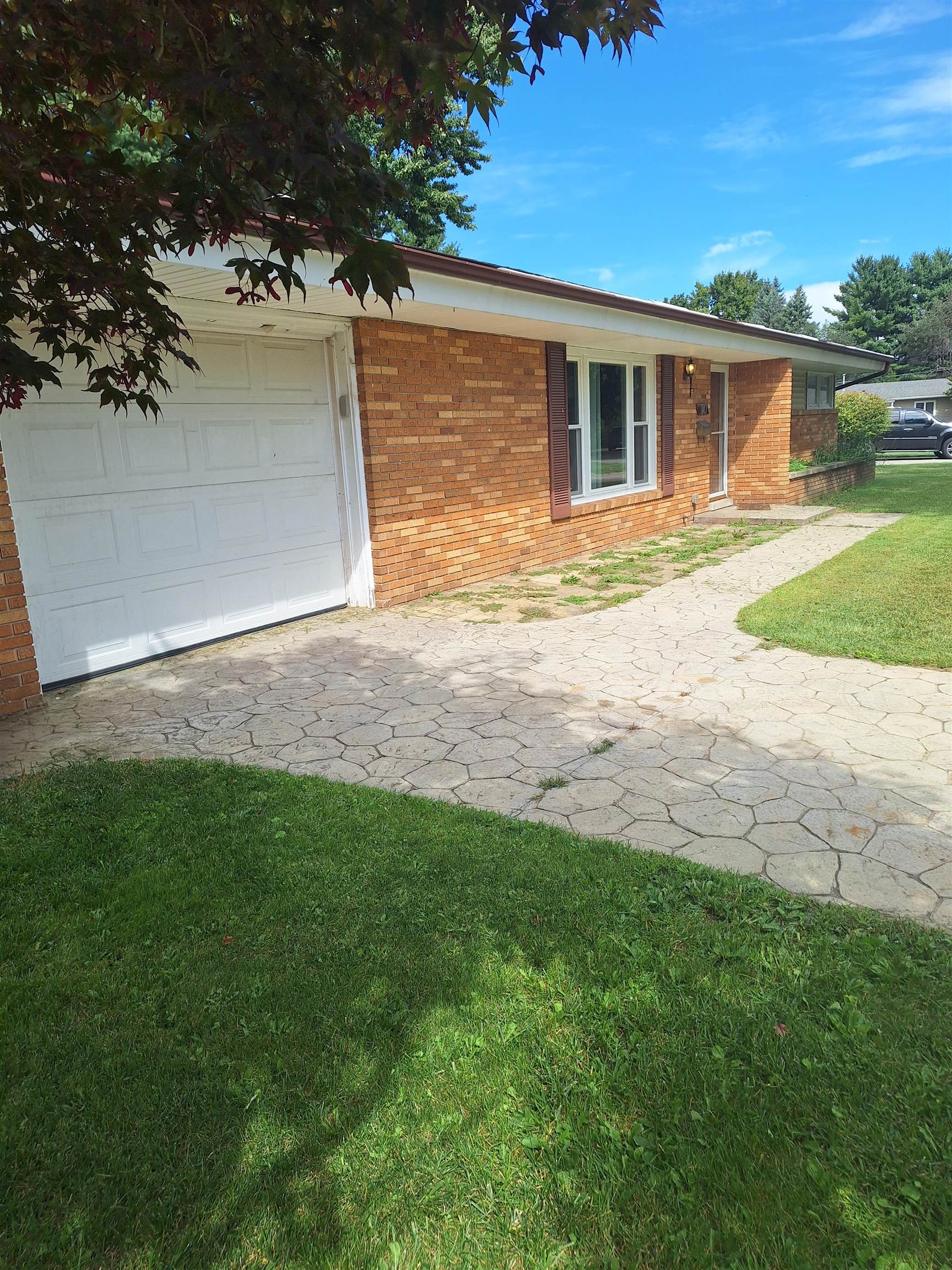 190 Melanie Boulevard