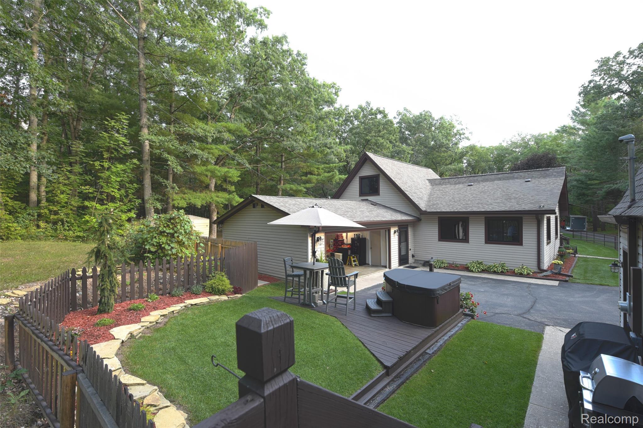 5799 Goodar Road