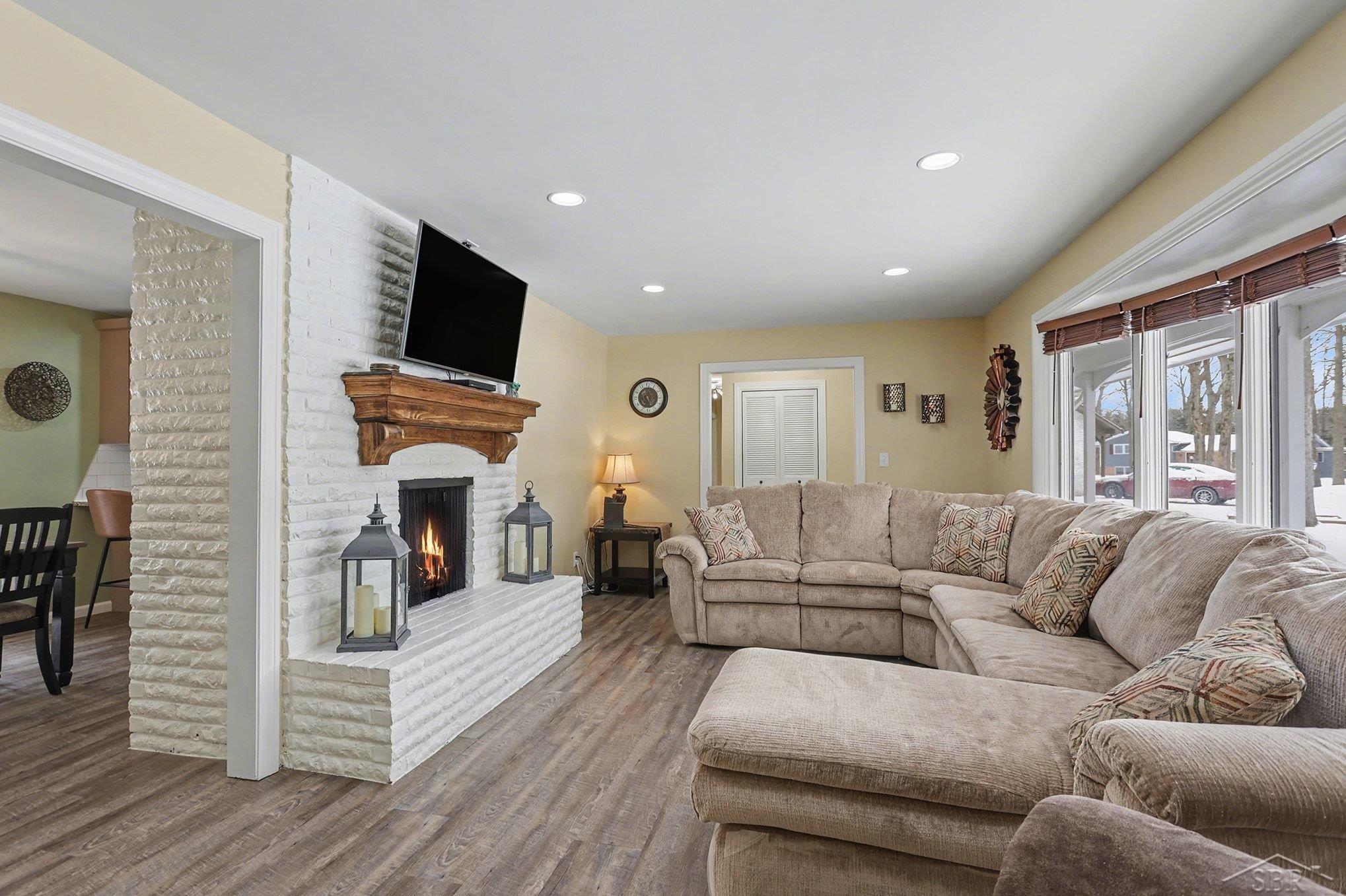 4910 Sturgeon Creek Parkway Parkway