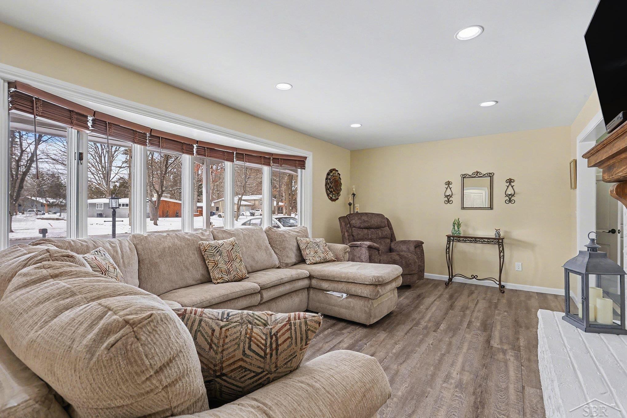 4910 Sturgeon Creek Parkway Parkway