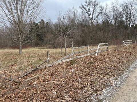 VL Gentry Road Oceola Township MI 48843