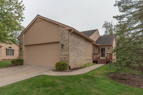 35555 Lone Pine Lane Farmington Hills City MI 48335
