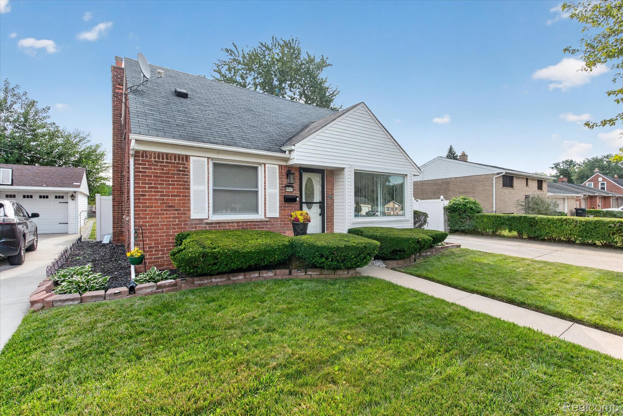 8063 Pelham Road