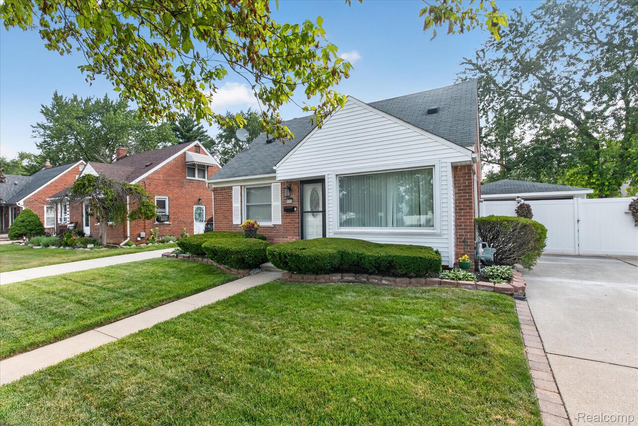 8063 Pelham Road