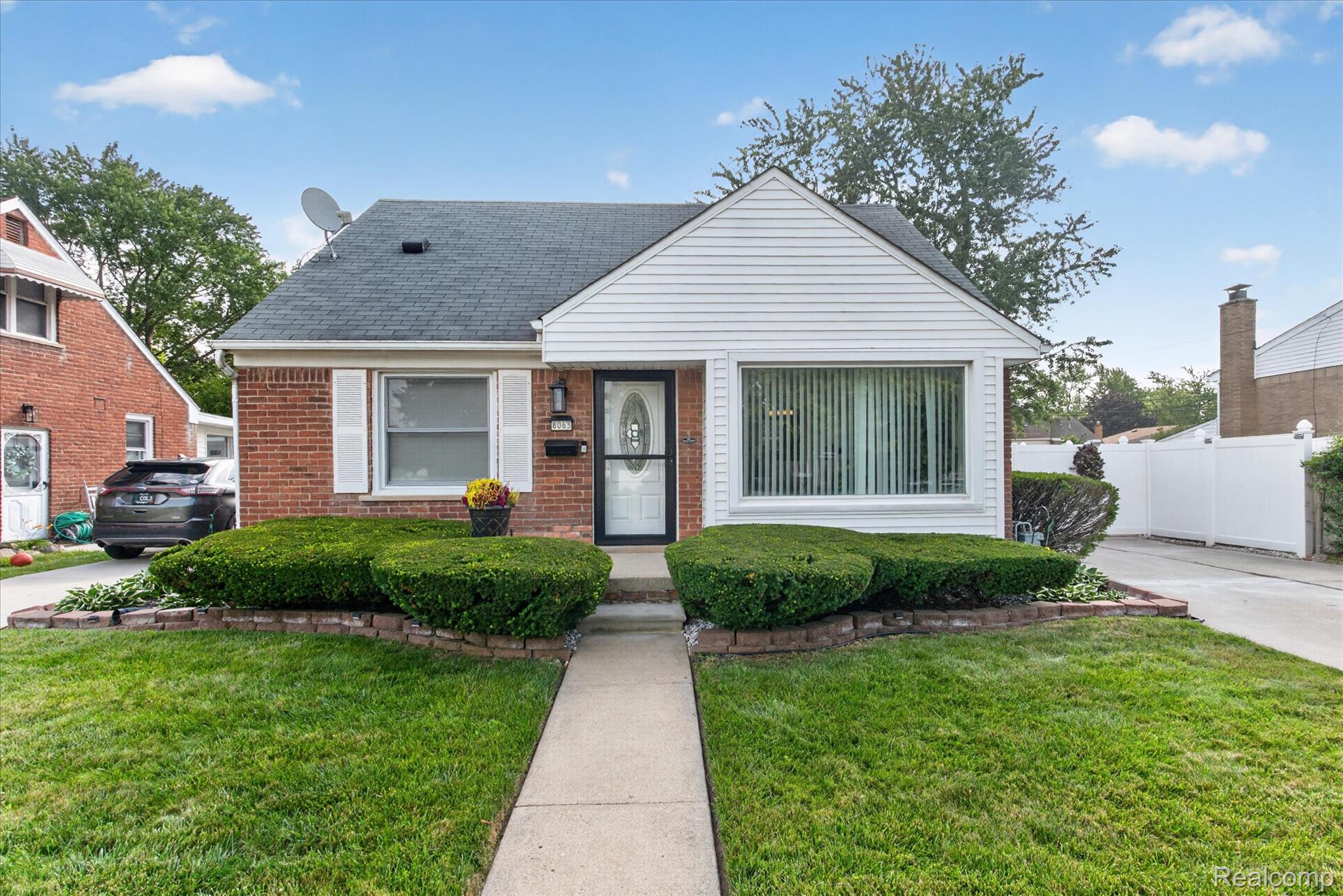 8063 Pelham Road